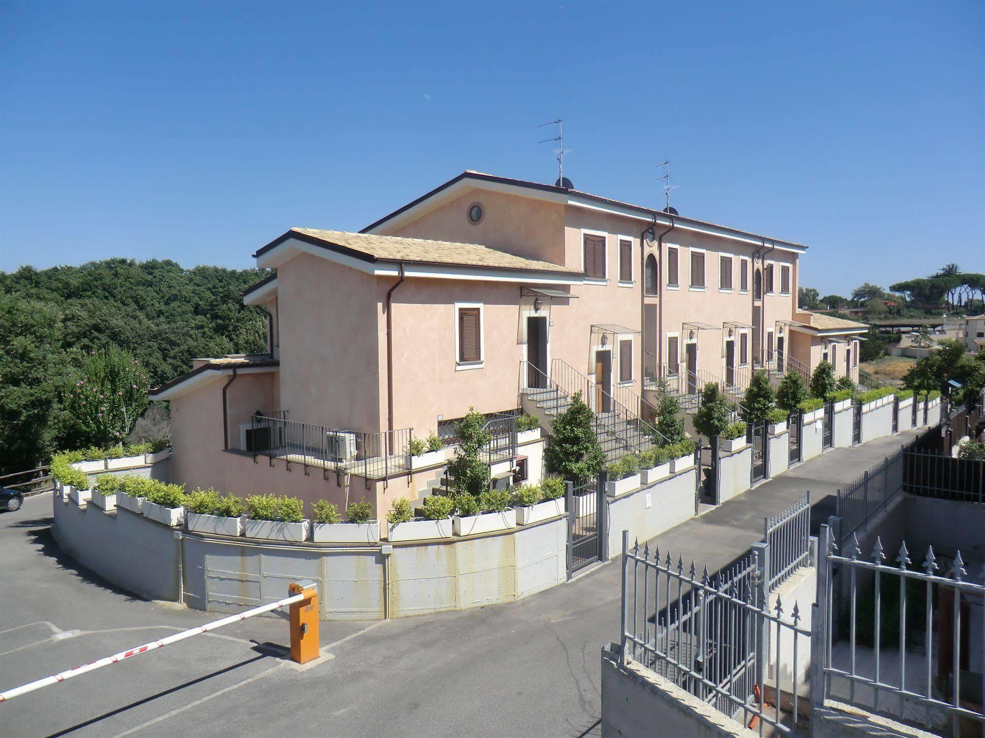 Il Casaletto Dei Ludi Aparthotel Aranova Kültér fotó